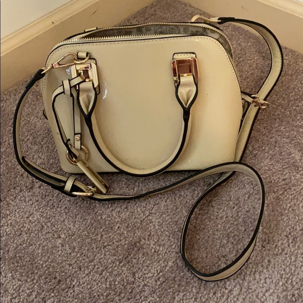 Tan leather purse